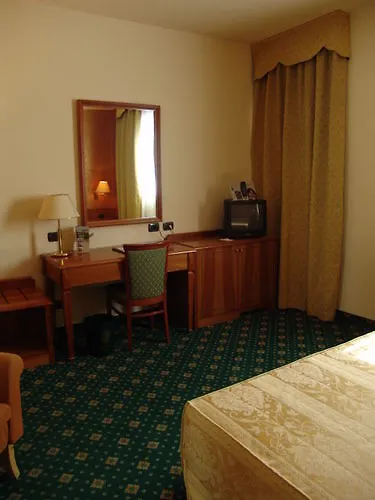 Hotel Visconti Melzo 3*,