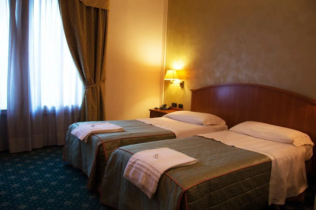 Hotel Visconti Melzo 3*,